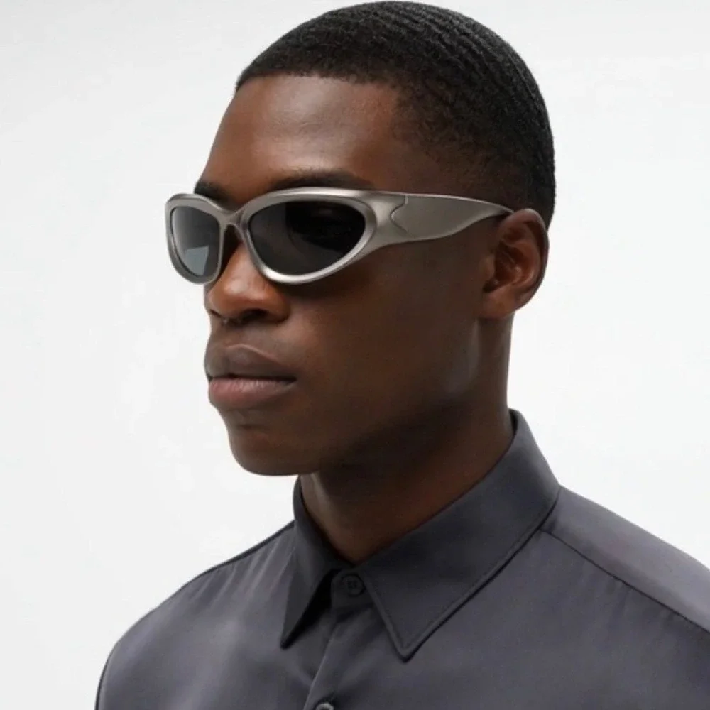 N/A sleek sporty